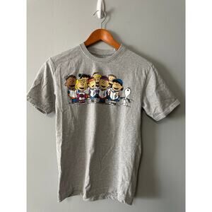 Peanuts Christmas Carolers Snoopy Lucy Charlie Brown T Shirt Gray Size Small